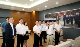 柳州市工人医院党委理论学习中心组开展第二季度集中学习
